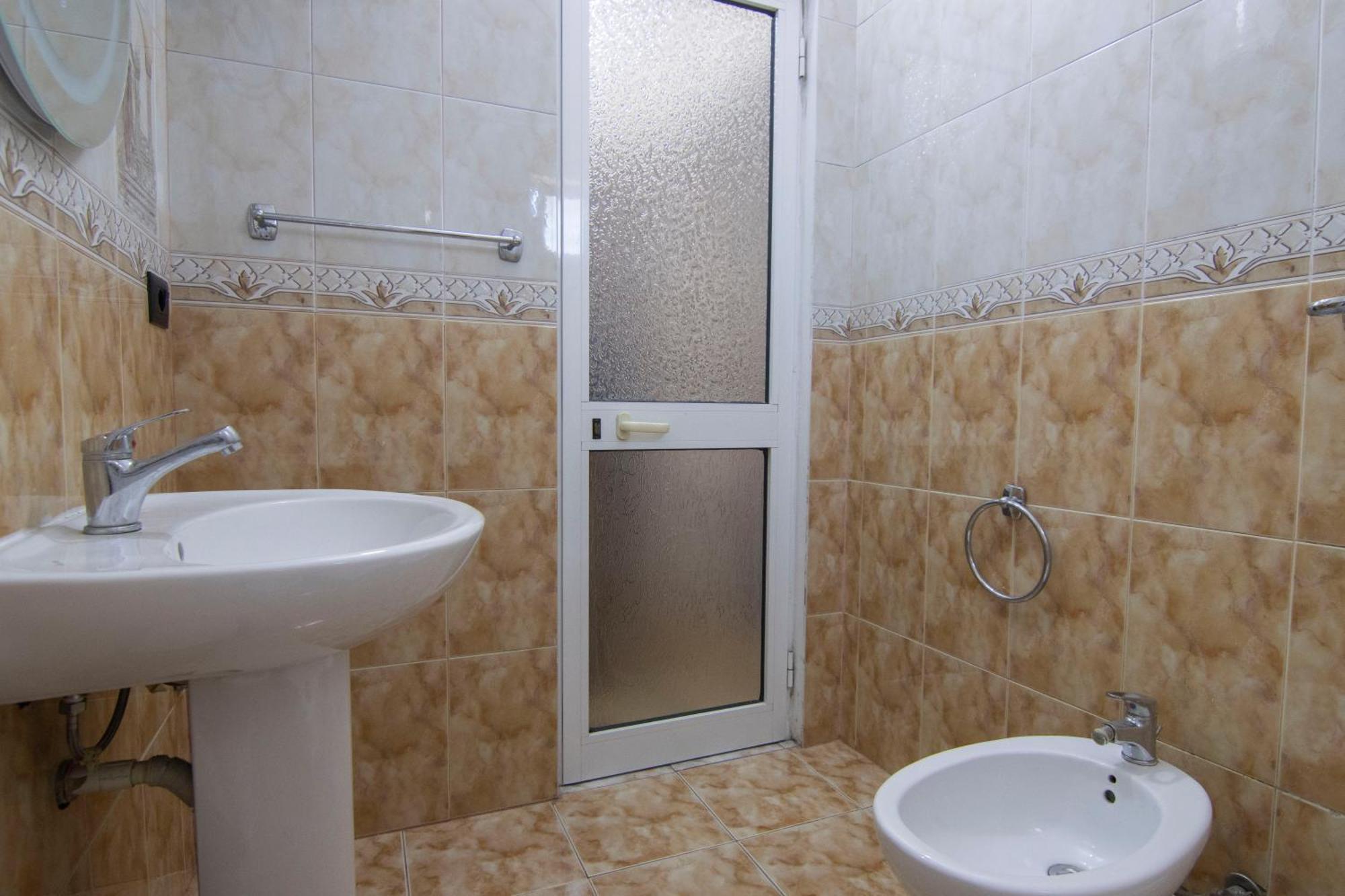 Tirana Central Apartment Apartamento *
